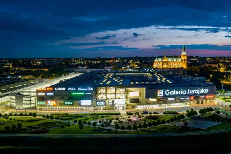 Moda i nowe sklepy w Galerii Jurajskiej